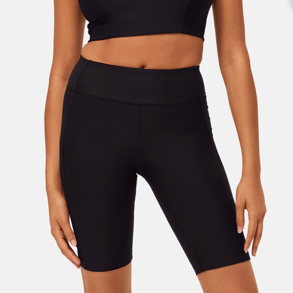 OUTDOOR VOICES
Warmup 10" Shorts In Black